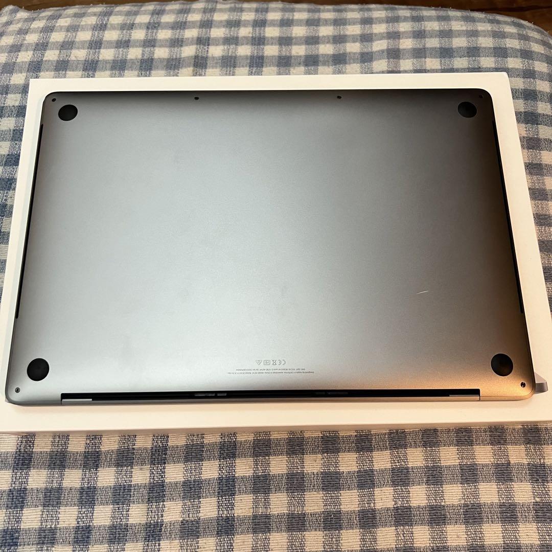 2019年 MacBook Pro 16インチ