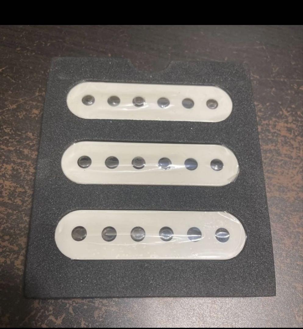 fender テキサススペシャルのクローンピックアップです。白カバー