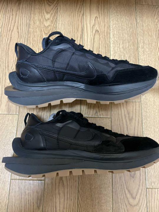 ライスター純正 ブラックガム ヴェイパーワッフル sacai Nike スニーカー ライスター純正 ブラックガム ヴェイパーワッフル sacai Nike スニーカー