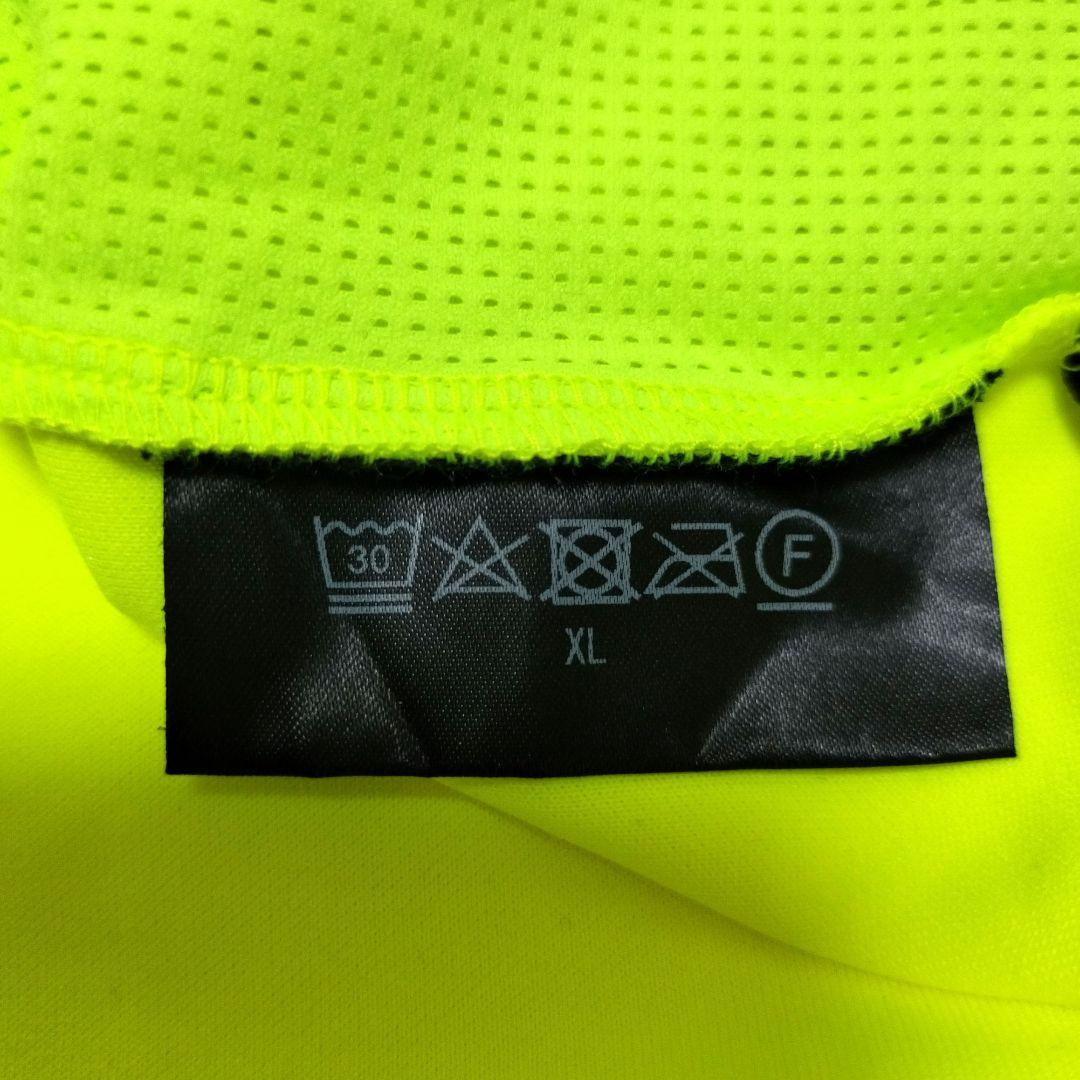 サイズ:XL TFW49 メンズモックネック黒 ネオンイエロー 美品】TFW49 モックネック 近年モデル 長袖 イエロー XL 2022