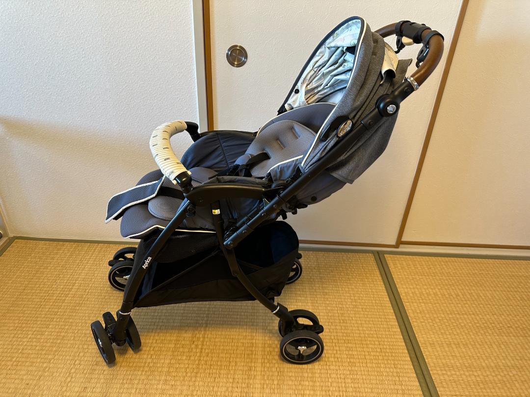 アップリカ　ラクーナビッテクッション アカチャンホンポ限定モデル