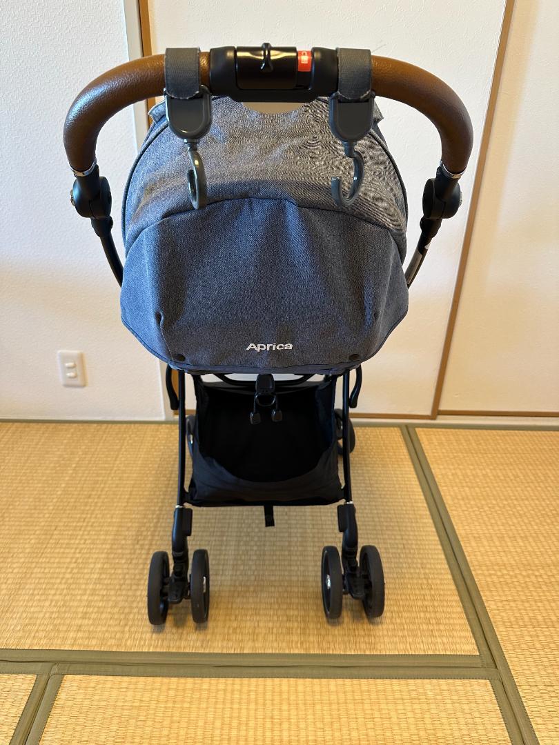 アップリカ　ラクーナビッテクッション アカチャンホンポ限定モデル