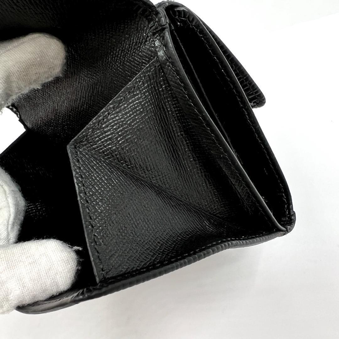美品ルイヴィトン正規品 2415エピ 三つ折り財布 コンパクト　収納力抜群