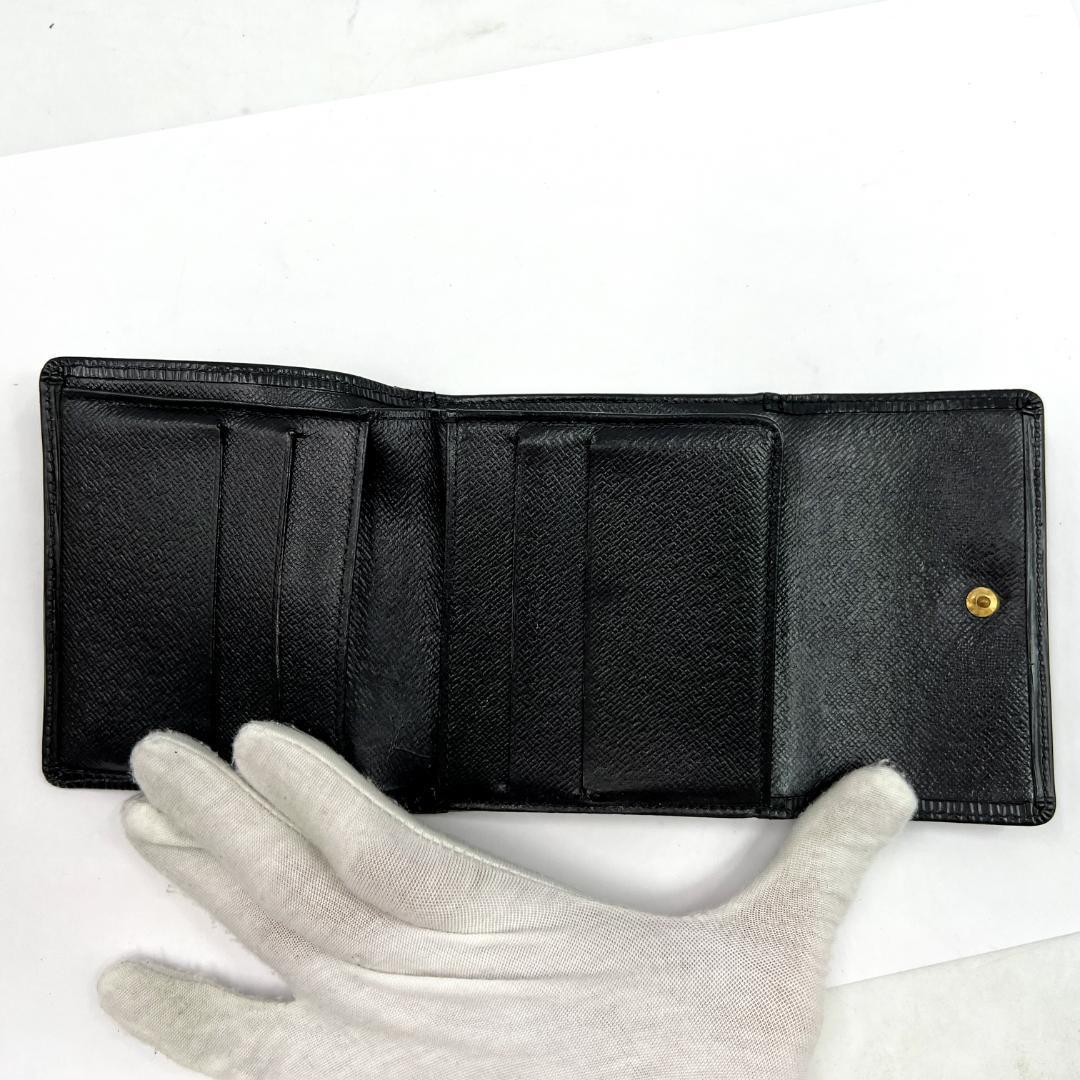 美品ルイヴィトン正規品 2415エピ 三つ折り財布 コンパクト　収納力抜群