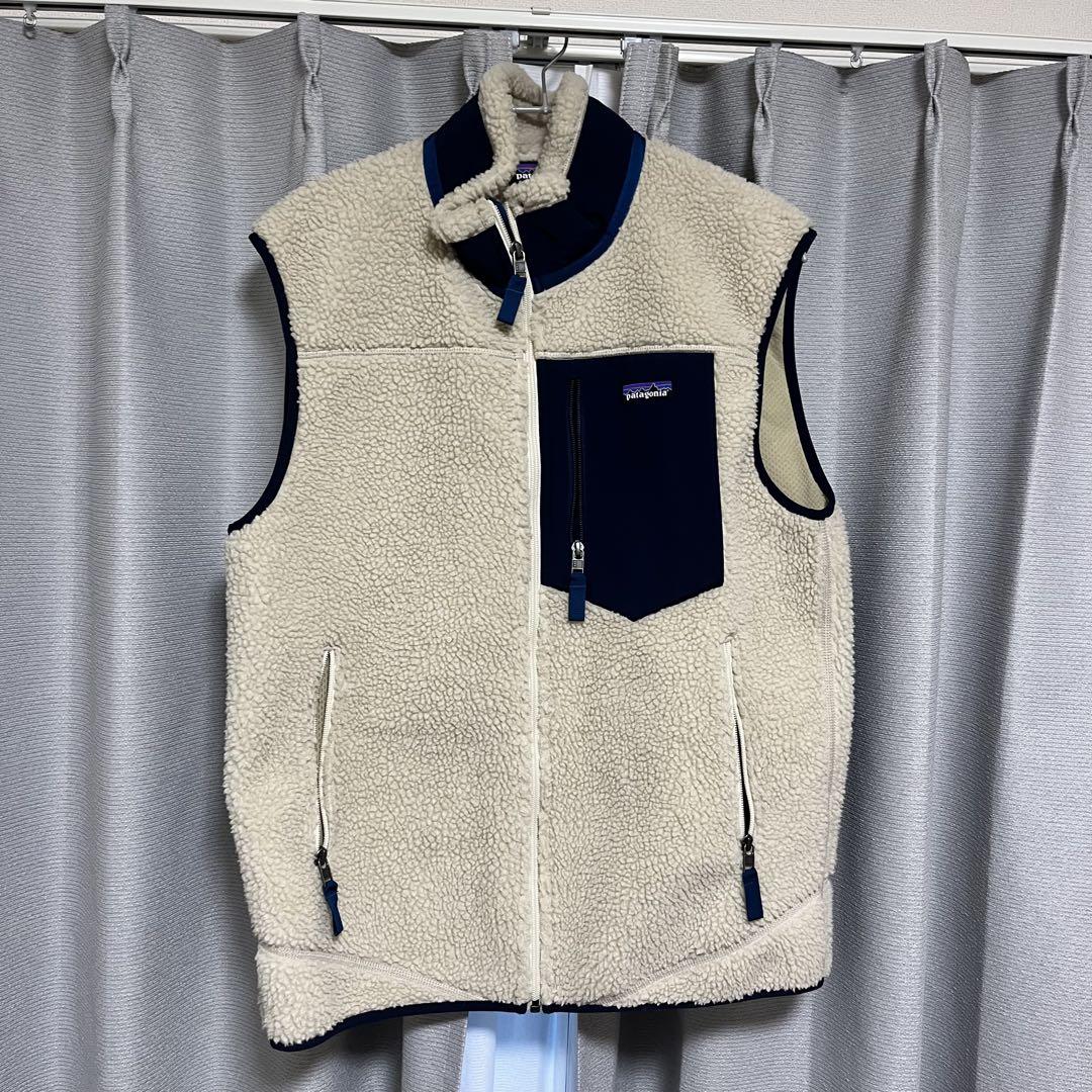 patagonia フリースベスト Mサイズ ベージュ/ネイビー patagonia フリースベスト Mサイズ ベージュ/ネイビー