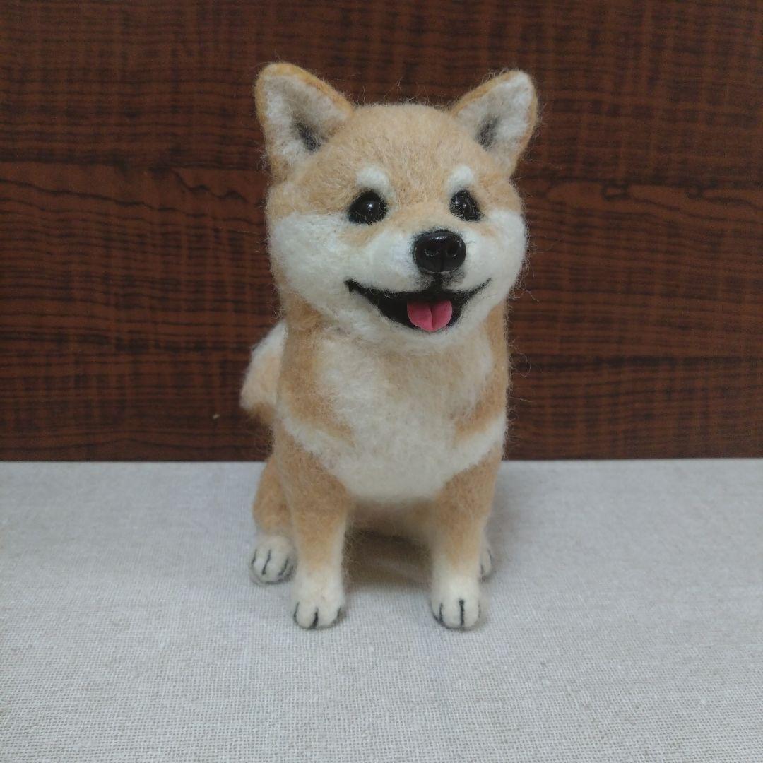 ボイボイ　羊毛フェルト　柴犬　お座りポーズ　ハンドメイド　置物