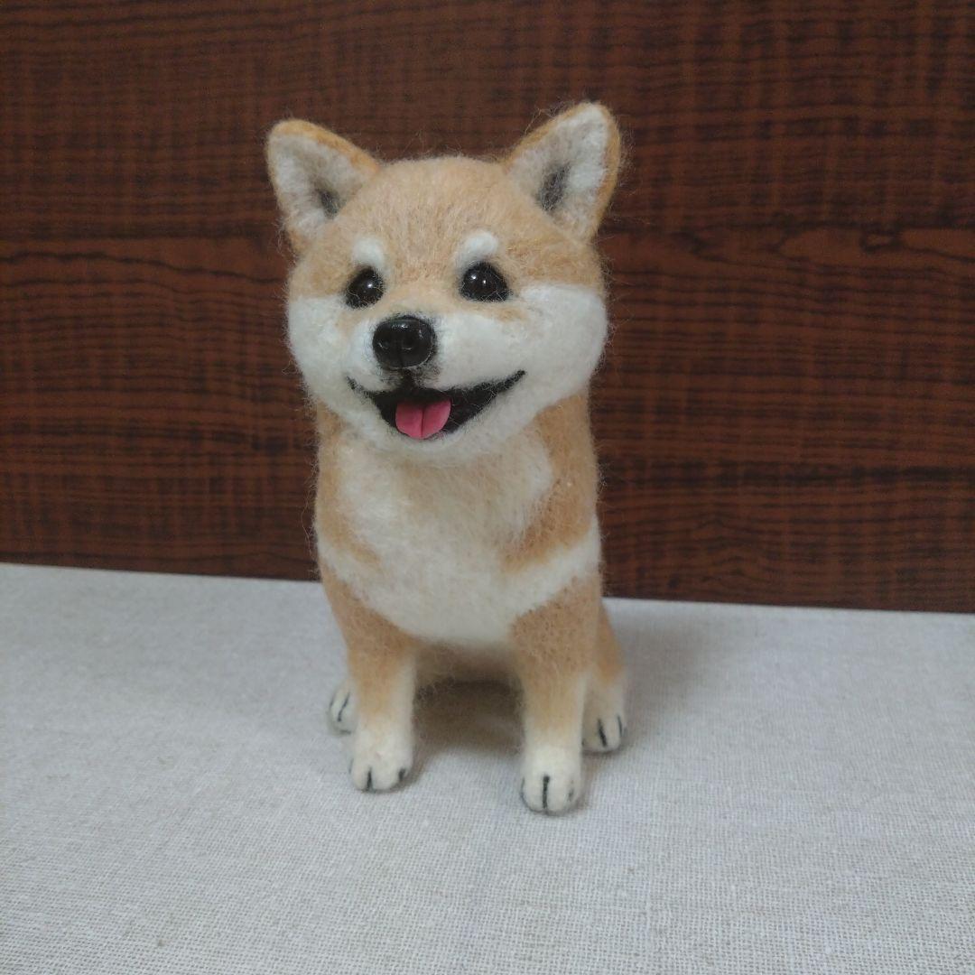 ボイボイ　羊毛フェルト　柴犬　お座りポーズ　ハンドメイド　置物