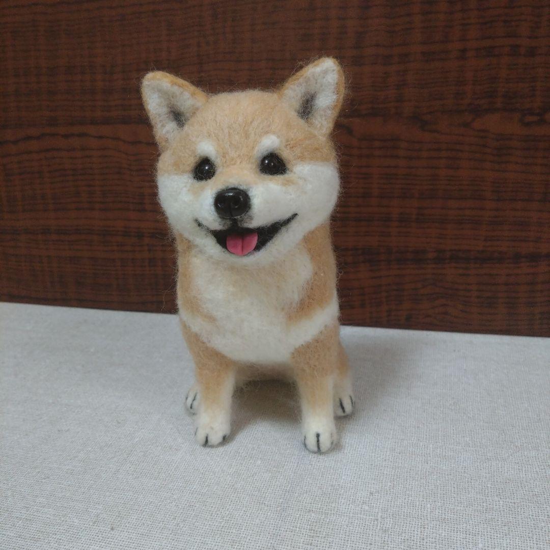 ボイボイ　羊毛フェルト　柴犬　お座りポーズ　ハンドメイド　置物