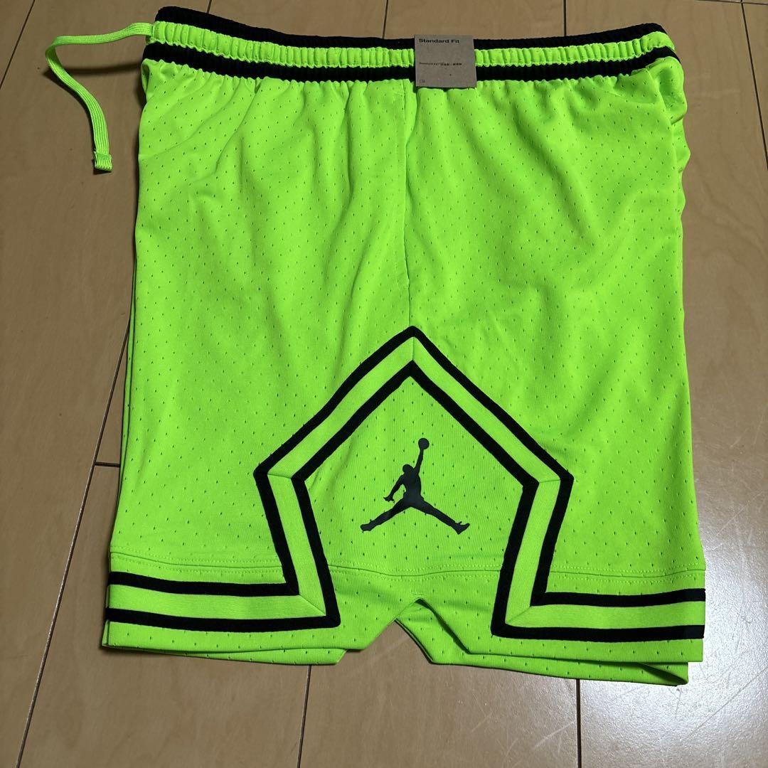 蛍光イエロージャンプマンバスケットパンツ