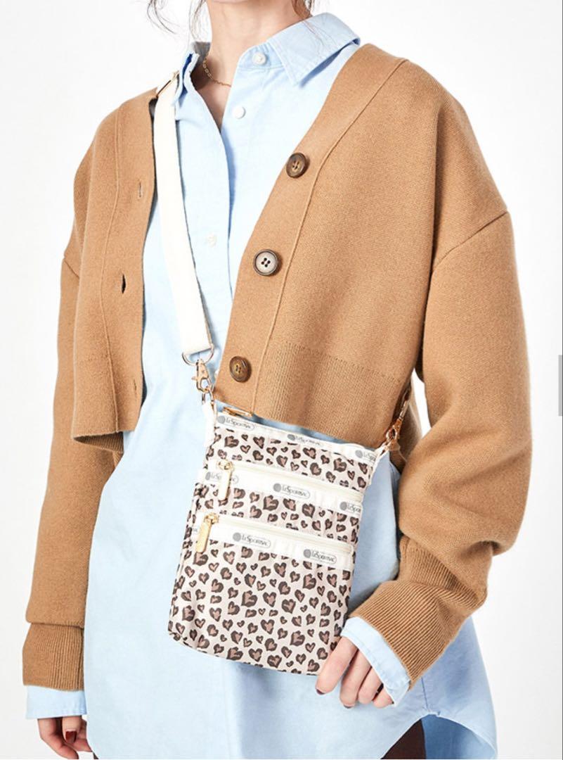LESPORTSAC 3 ZIP CROSSBODY ポーチ レオパード
