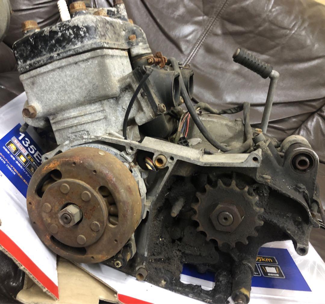 ヤマハ　RZ250 エンジン　4L3 部品取り又はOHベースに