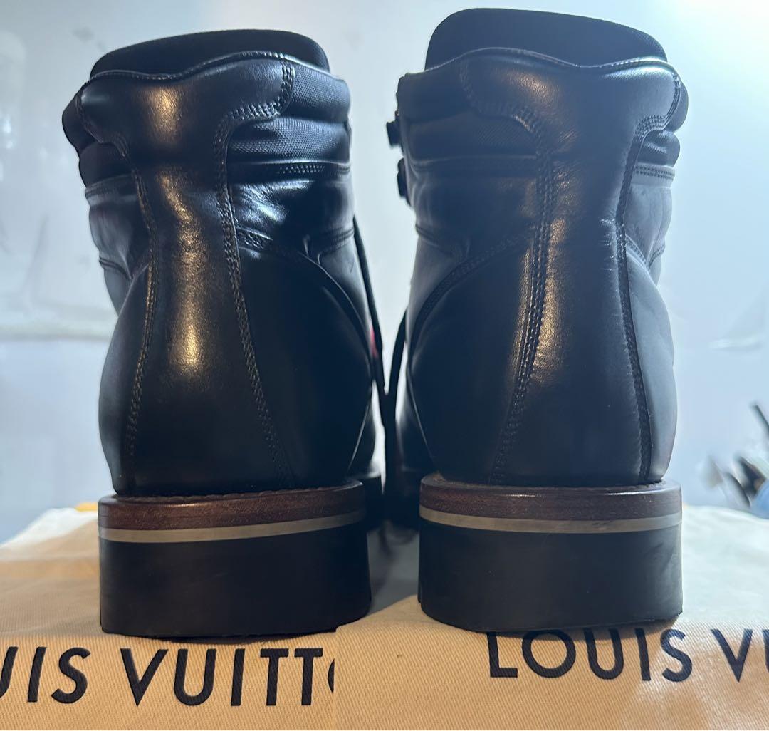 ⚫️Louis