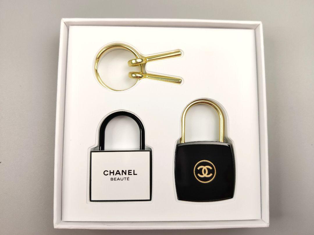 CHANEL 2024 正規ノベルティ ラコレクション キーホルダー カデナ