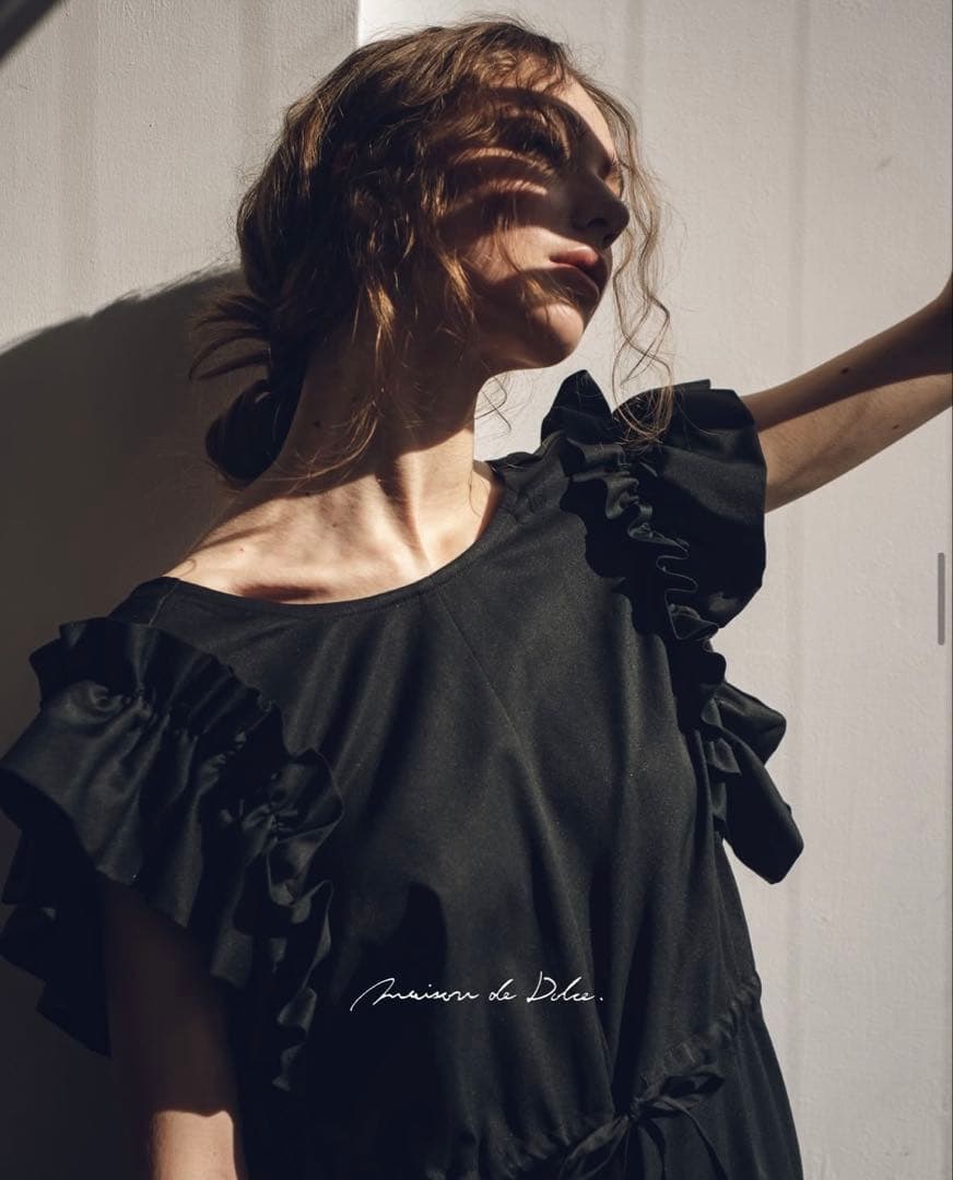 maison de dolace. ラッシュガード 黒