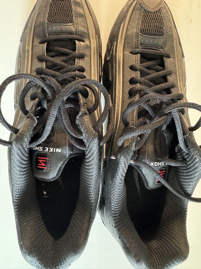O*e様 Nike Shox ブラックスニーカー