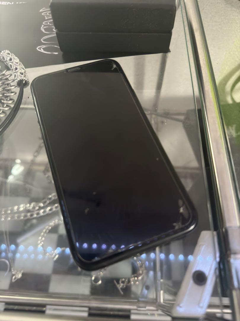 最終値下げ‼️ iPhone11pro 64GB本体 黒色