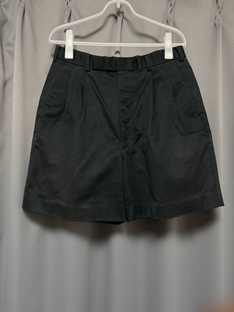 JOHN LAWRENCE SULLIVAN ブラックショートパンツ