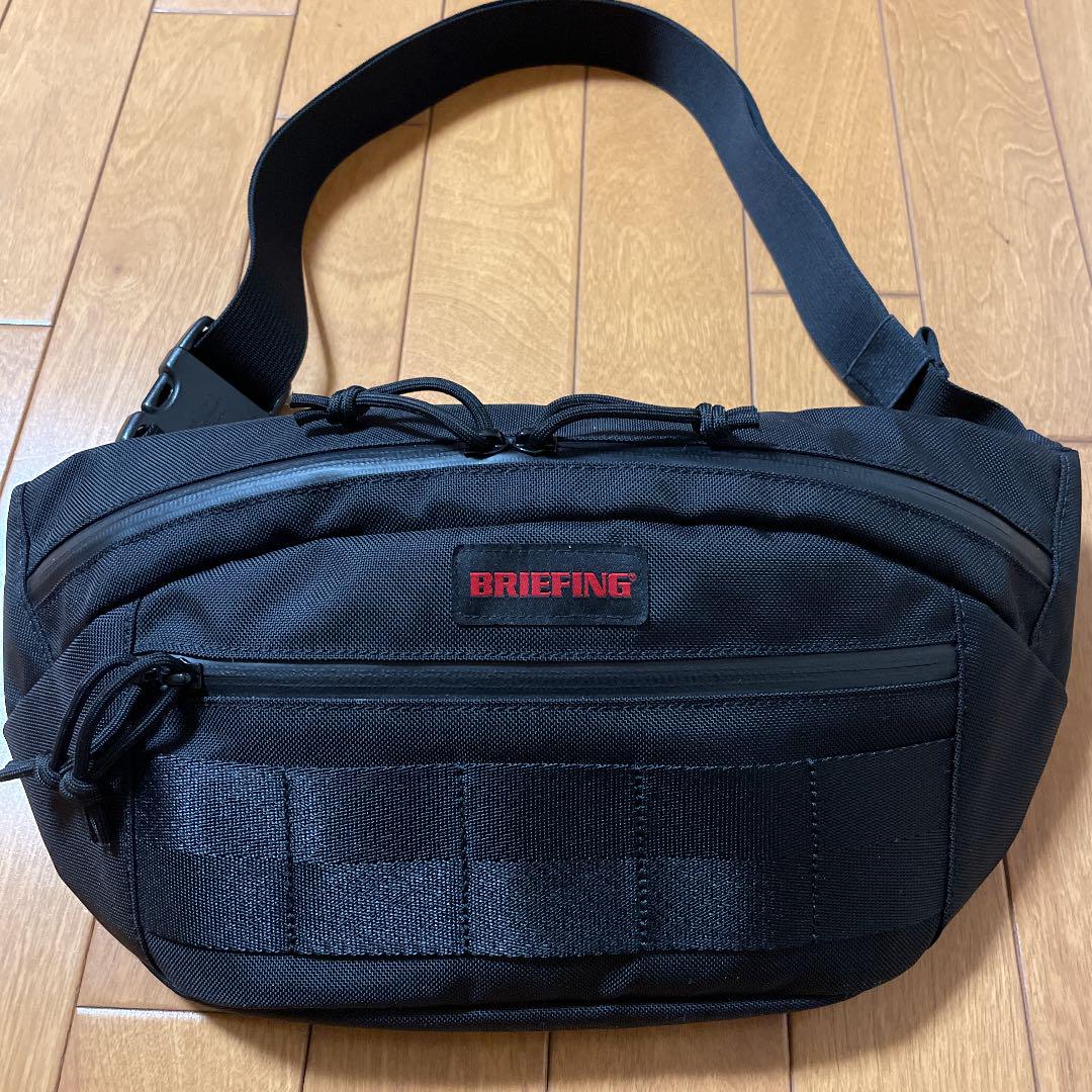 BRIEFING(ブリーフィング)  ショルダーバッグ　ボディバッグ