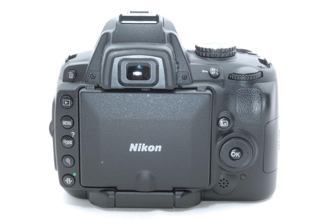 Nikon D5000