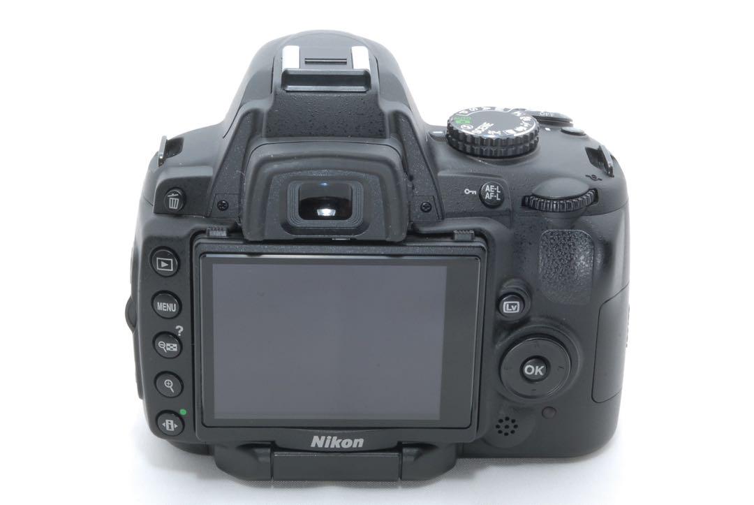 Nikon D5000