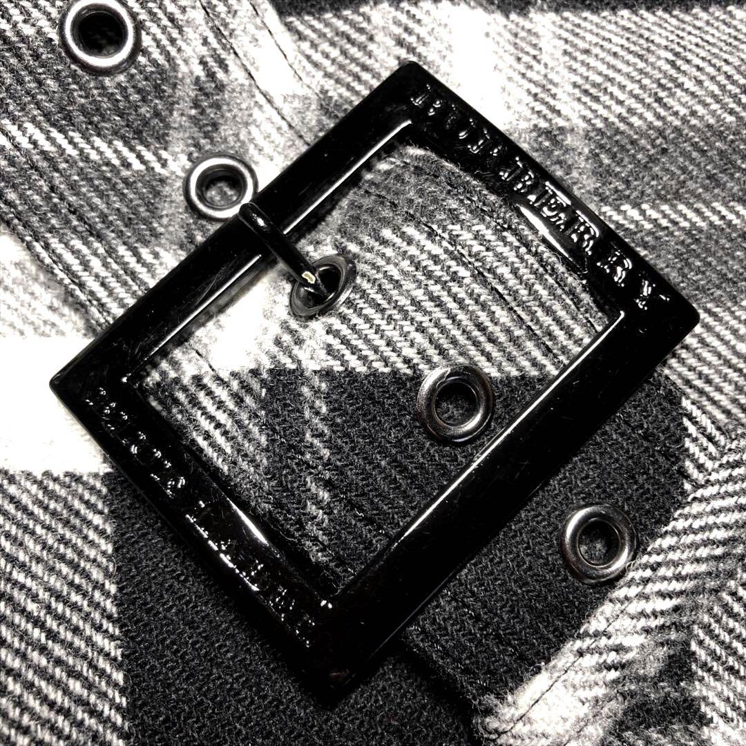 【BURBERRY】バーバリーブルーレーベル「ベルト付き上品なスカート」好感度