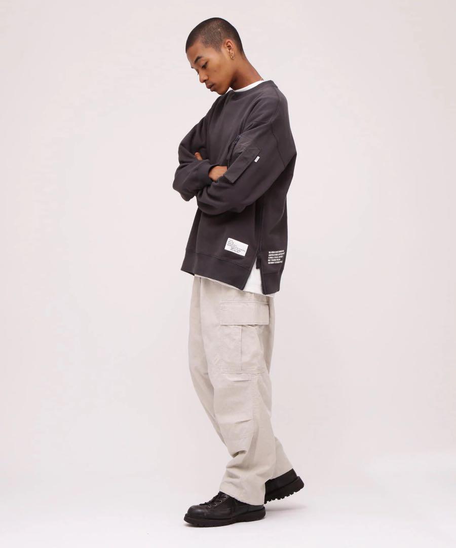 【AVIREX】BAGGYFITMIL. PKT CREW NECK SWEAT