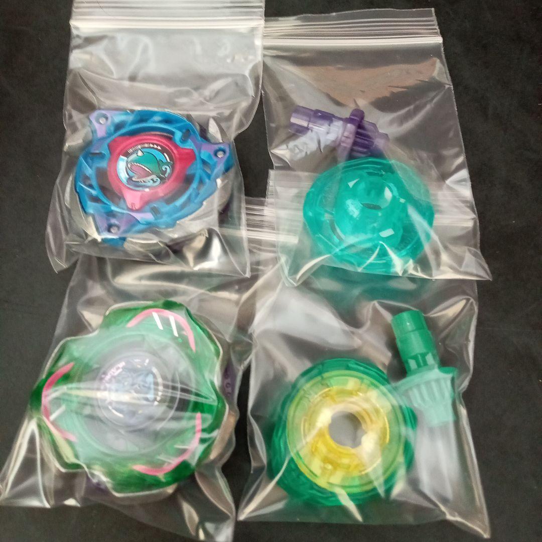 ベイブレードx ホエールフレイムM3-85HT ケルベロスダークW1