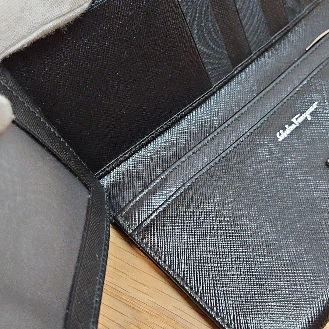 salvatore ferragamo フェラガモ ガンチーニ 本革レザー長財布