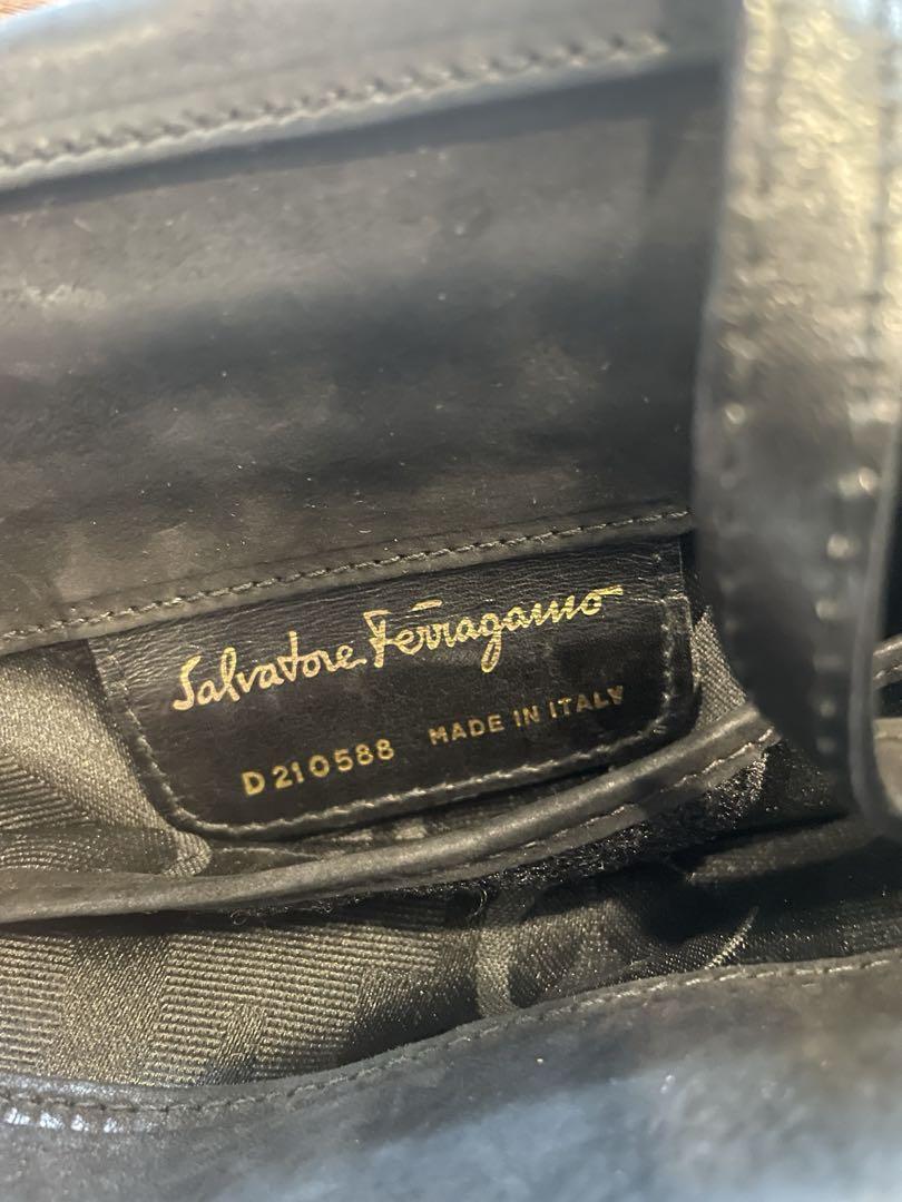 Ferragamo 黒 レザー バッグ バッグ