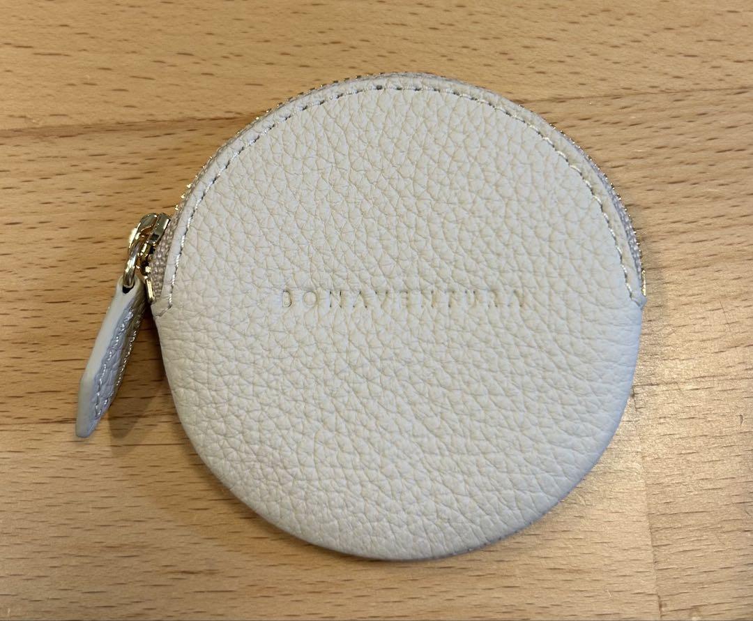 【新品】ラウンド コインケース シュリンクレザー　　　　アイボリー