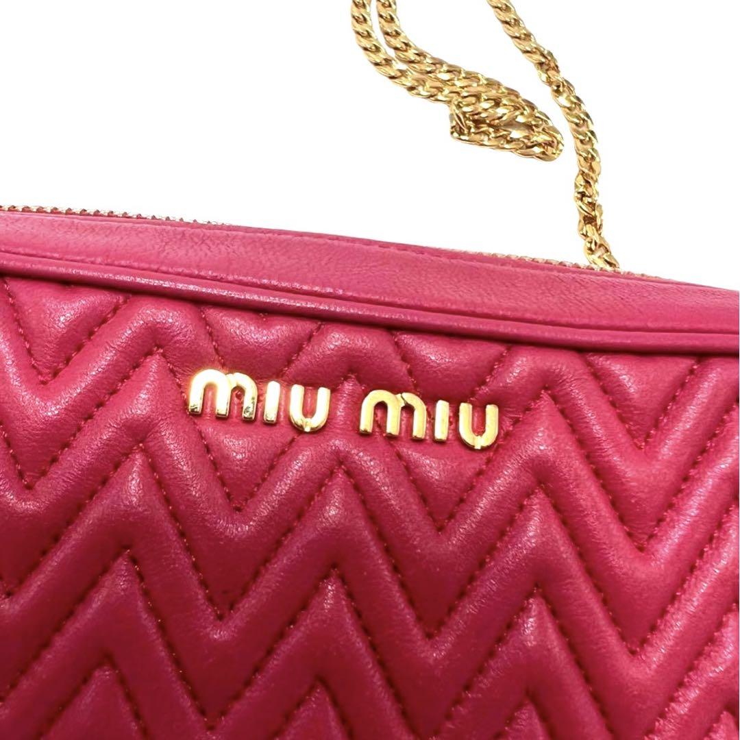 MIUMIU ミュウミュウ チェーンショルダーバッグ マテラッセ MIUMIU ミュウミュウ チェーンショルダーバッグ マテラッセ