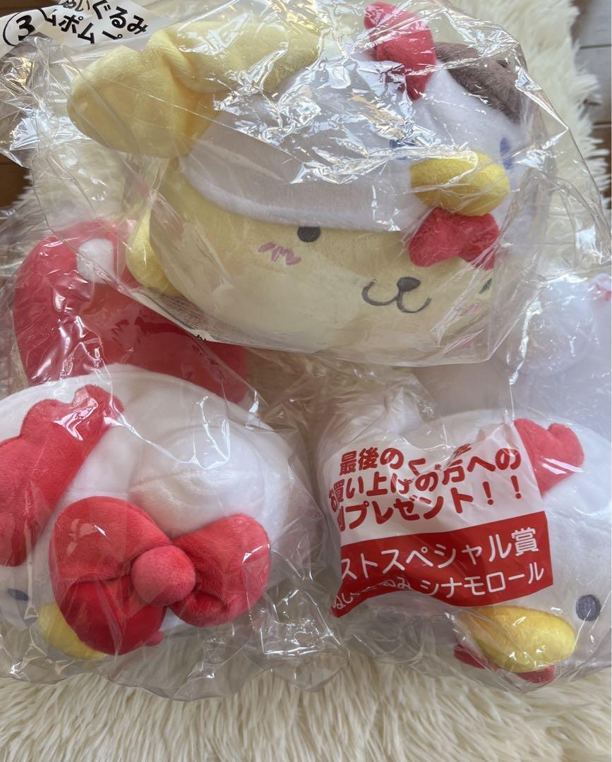 からあげクン　サンリオくじ　ぬいぐるみ　全３種類セット
