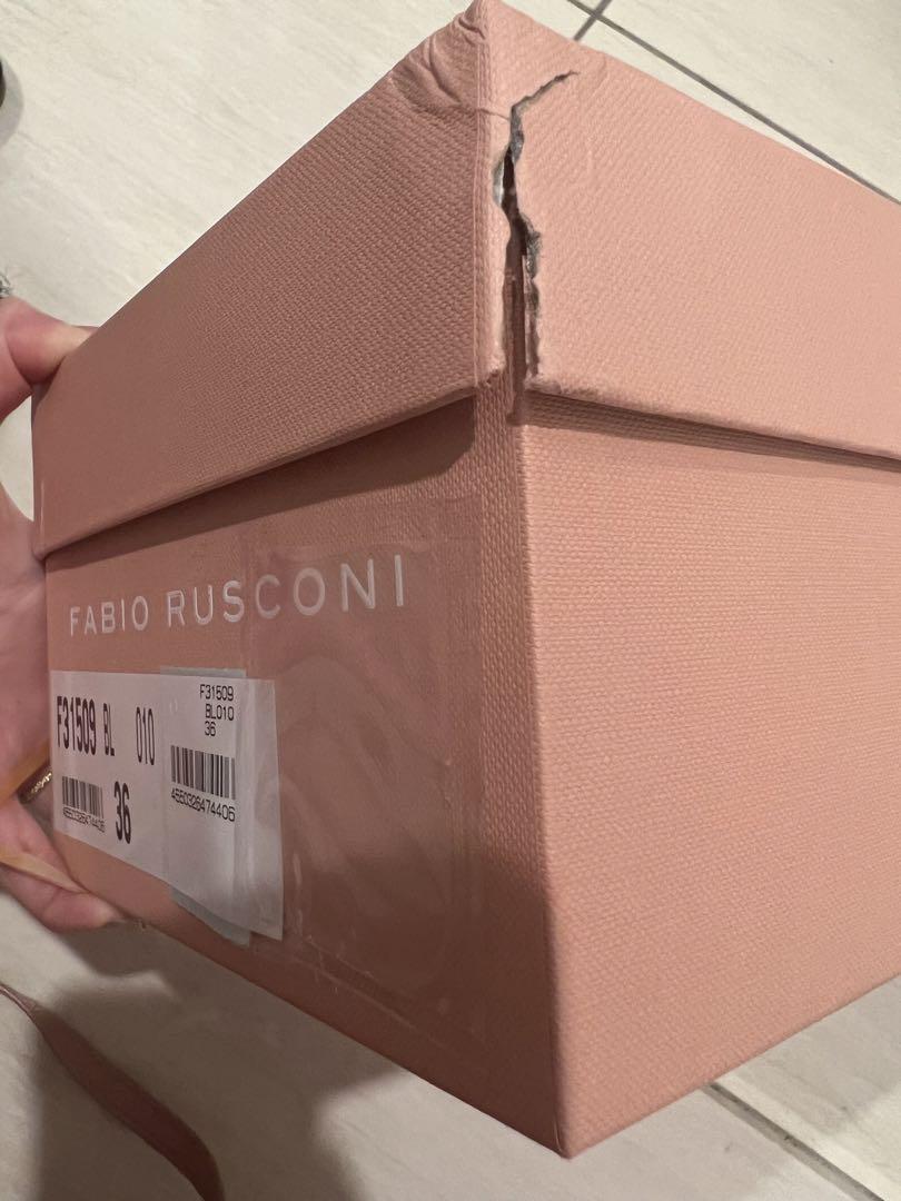 Fabio Rusconi 36 ポインテッドトゥフラットパンプス
