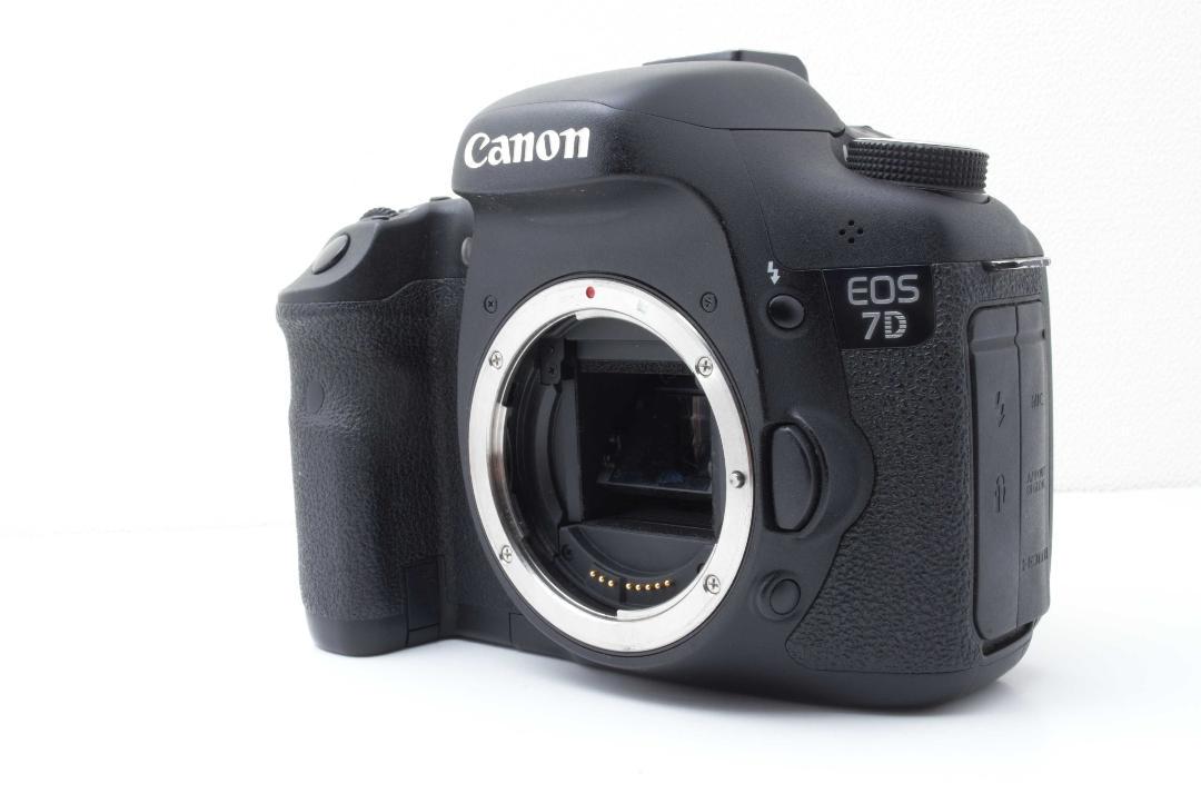 ほぼ新品♪　ショット数257回　Canon EOS 60D　ハイエンド機