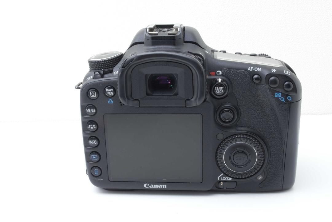 ほぼ新品♪　ショット数257回　Canon EOS 60D　ハイエンド機