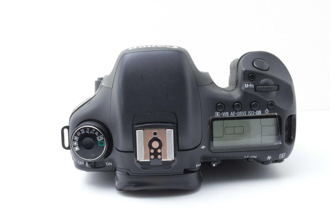 ほぼ新品♪　ショット数257回　Canon EOS 60D　ハイエンド機