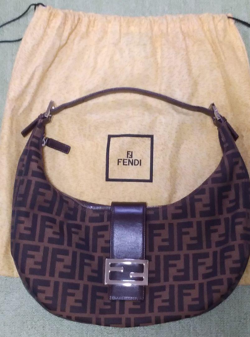史上最も激安】 フェンディ FENDI ズッカ柄 クロワッサン ショルダーバッグ ショルダーバッグ レディース¥35,640-compucenter.pe 史上最も激安】 フェンディ FENDI ズッカ柄 クロワッサン ショルダーバッグ ショルダーバッグ レディース¥35,640-compucenter.pe