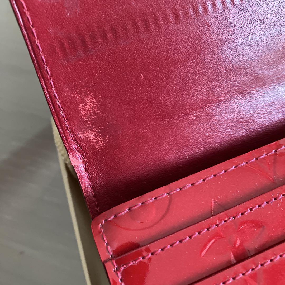 LOUIS VUITTON エナメル　長財布　赤