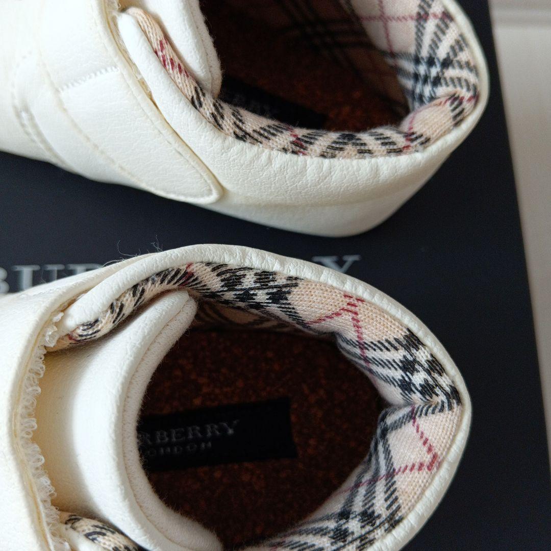 BURBERRY ベビー服 クマ刺繍 セット　80 希少✨新品未使用✨BURBERRY ハンカチセット 刺繍 女の子 クマ