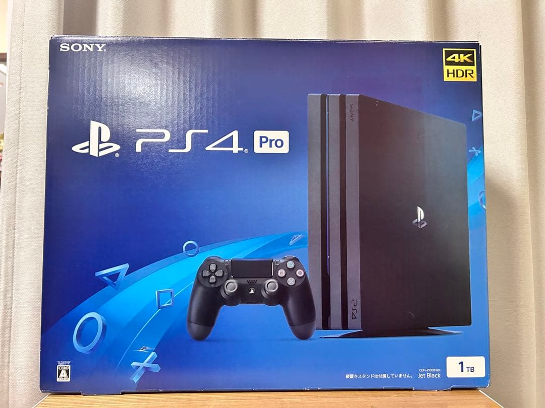 PlayStation4 Pro CUH-7100B