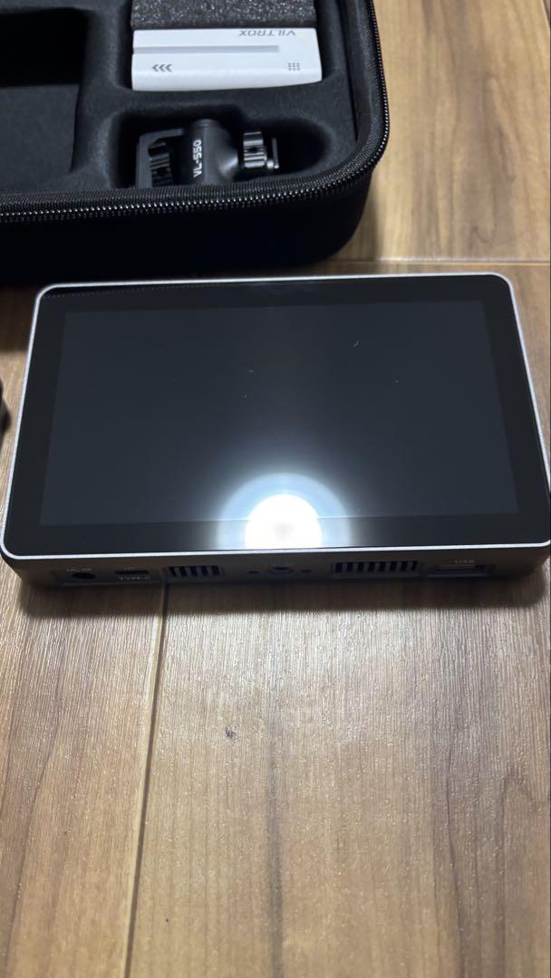 モニター台 Viltrox DC-X2 6-inch Touchscr HD Monitor