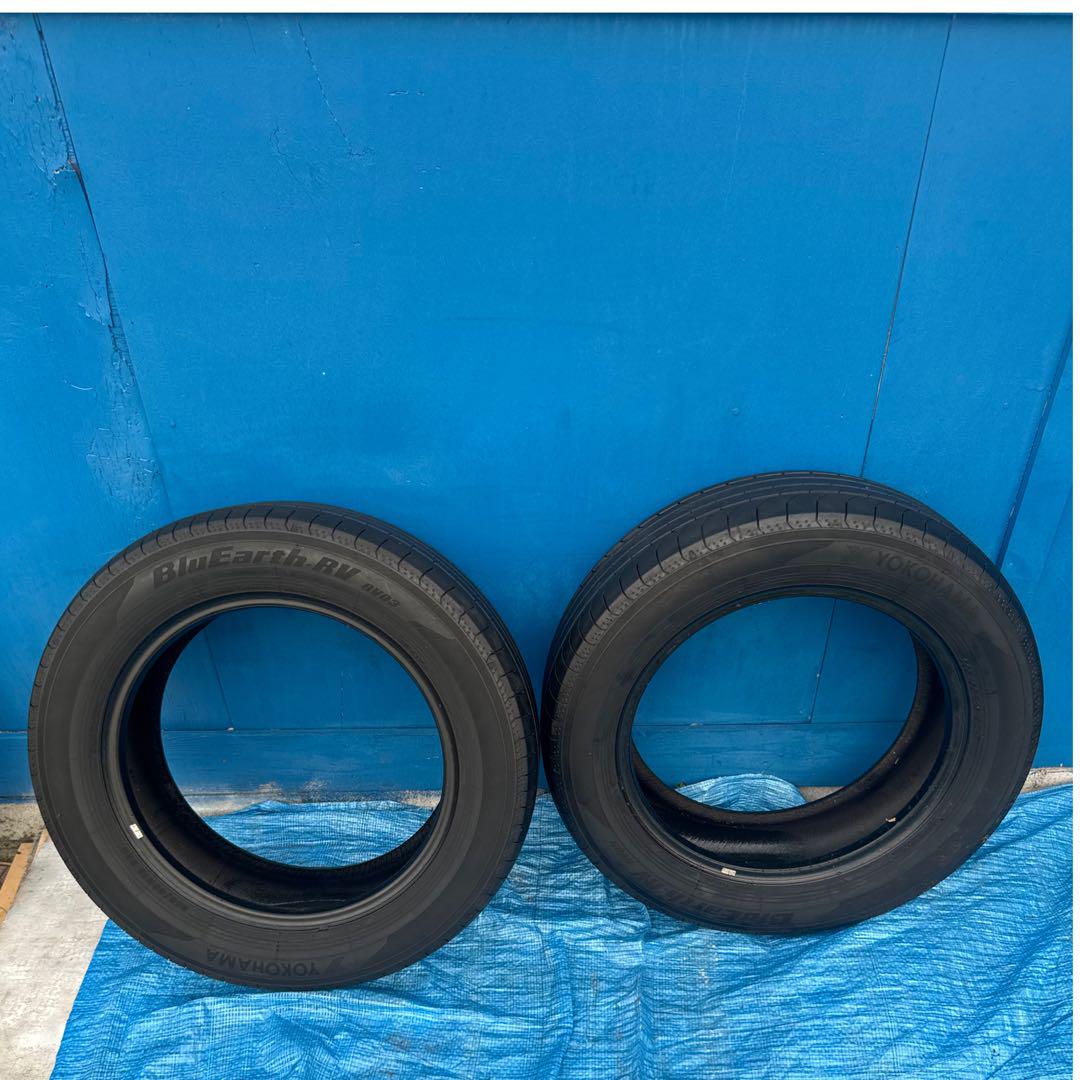 205/60R16 92HヨコハマBluEarth-RV03。2本セット年式22
