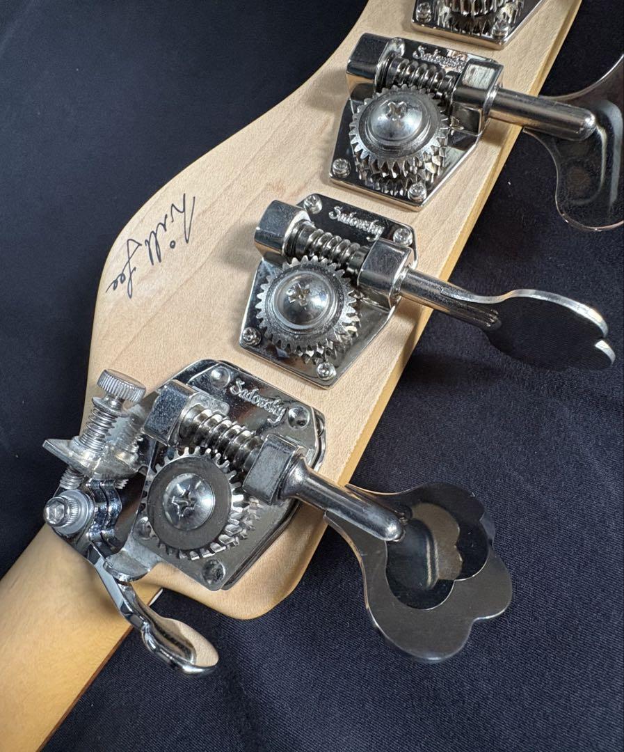 ベース Sadowsky metroline RV4-WL