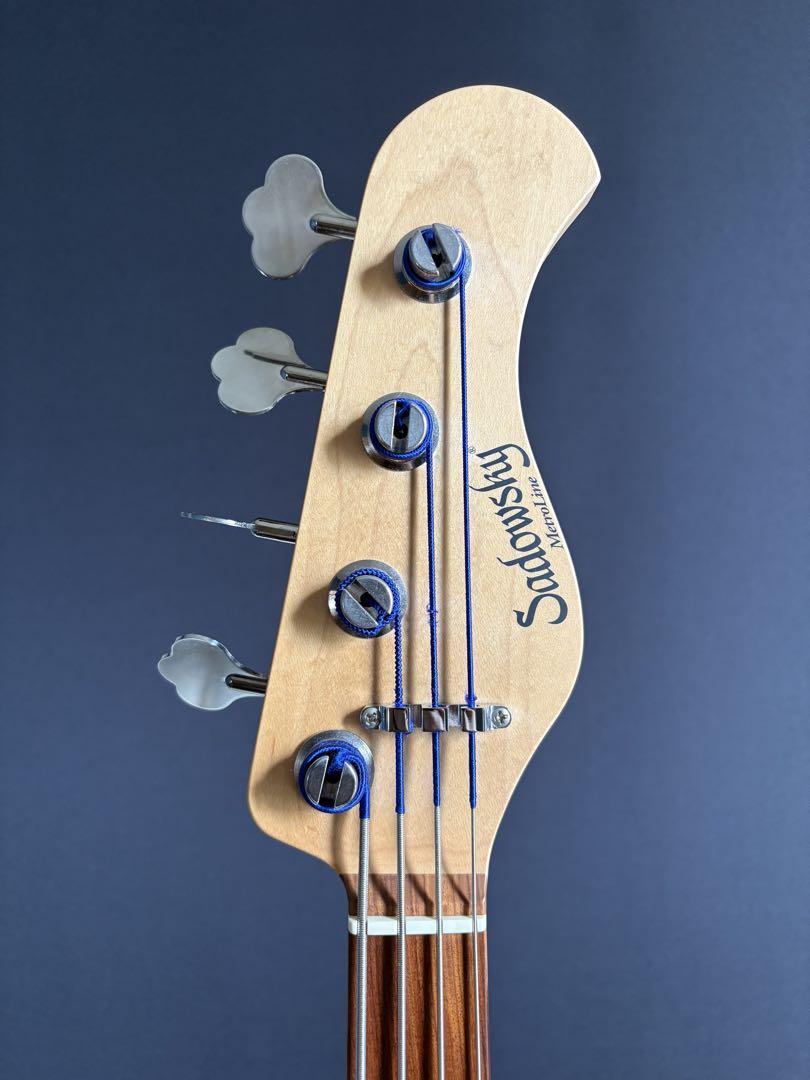 ベース Sadowsky metroline RV4-WL