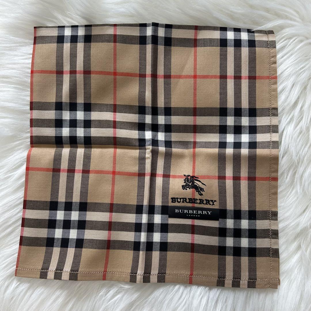 Burberry LONDON ハンカチ　バンダナ　ノバチェック　　綿100% 5,000円