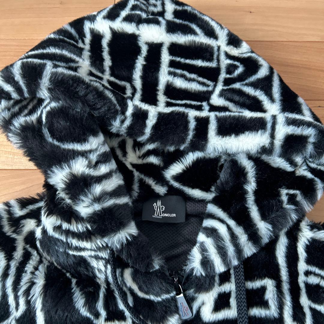 Moncler フェイクファージャケット Moncler フェイクファージャケット