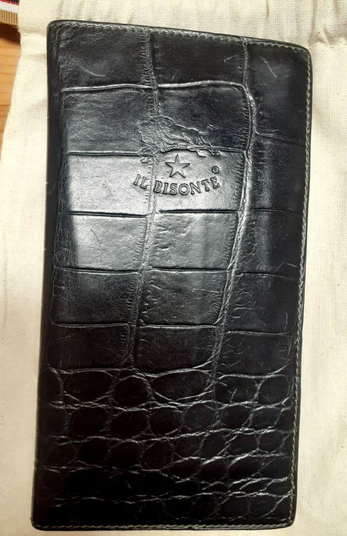 IL BISONTE クロコ型押し長財布 ダークグレー(黒)