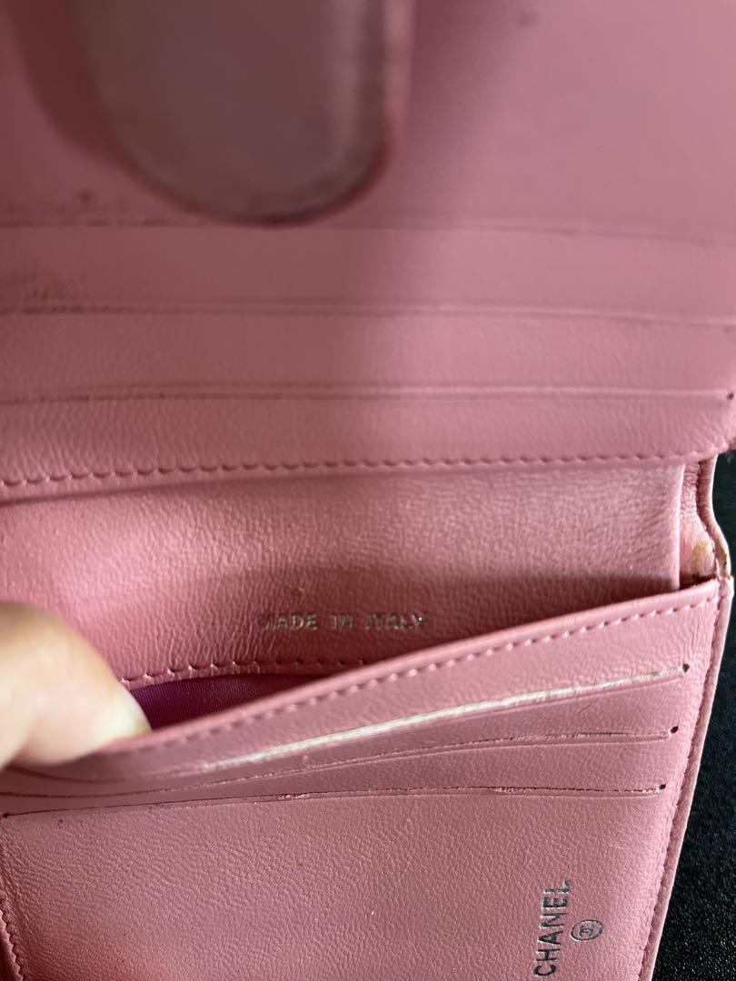 CHANEL 二つ折り財布 ピンク レザー