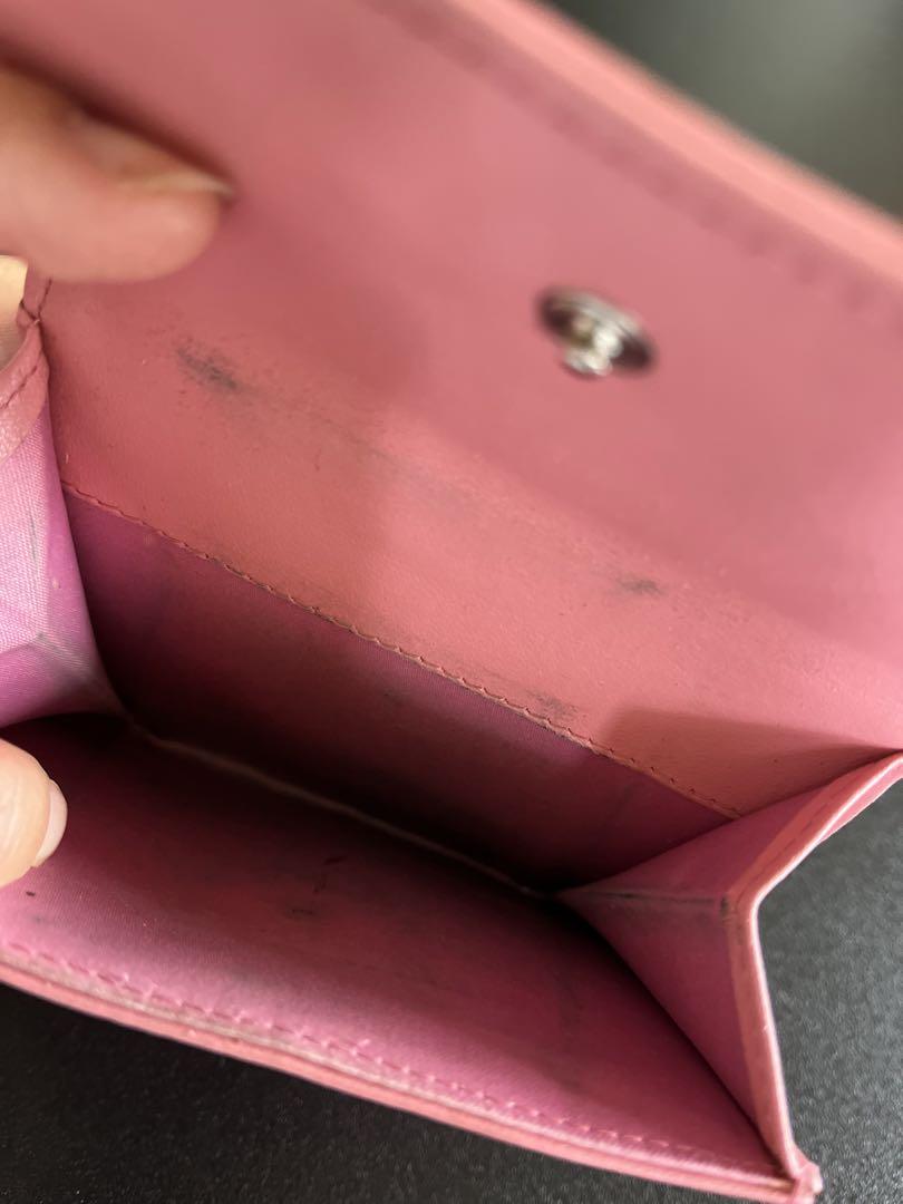 CHANEL 二つ折り財布 ピンク レザー