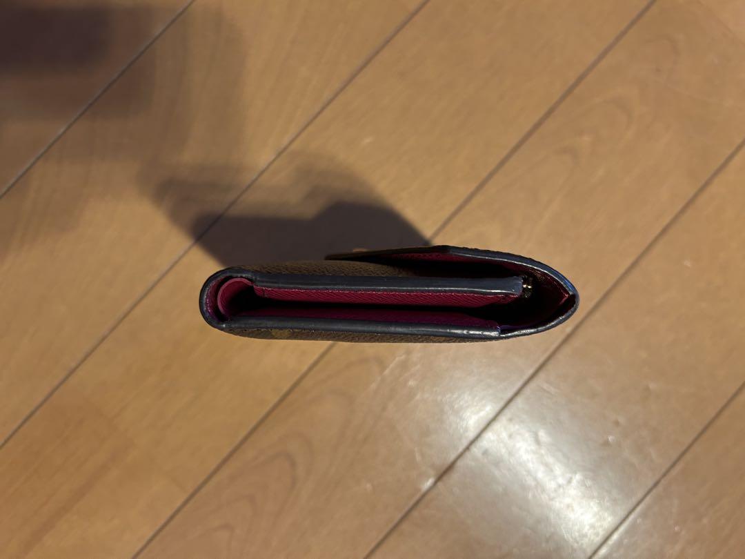 louis vuitton ポルトフォイユ　ヴィクトリーヌ　フューシャ